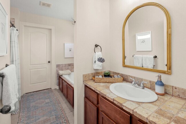 Building Photo - 4181 N Rolling Meadows Dr