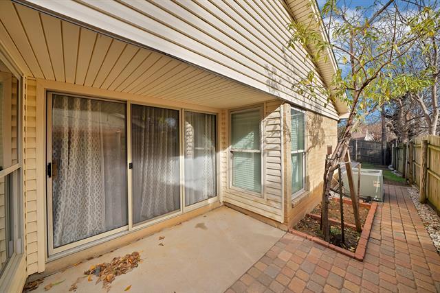 Building Photo - 1611 Celeste Ct