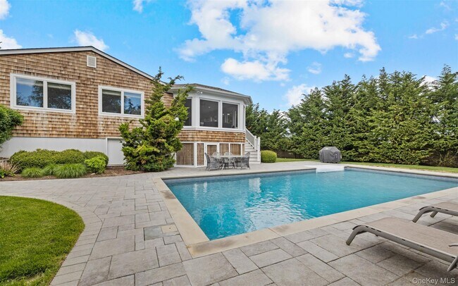 Building Photo - 58 Bayfield Ln