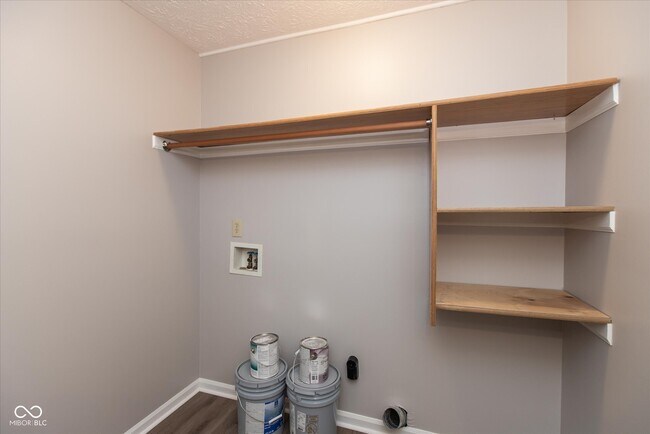 Building Photo - 2091 Galaxy Dr