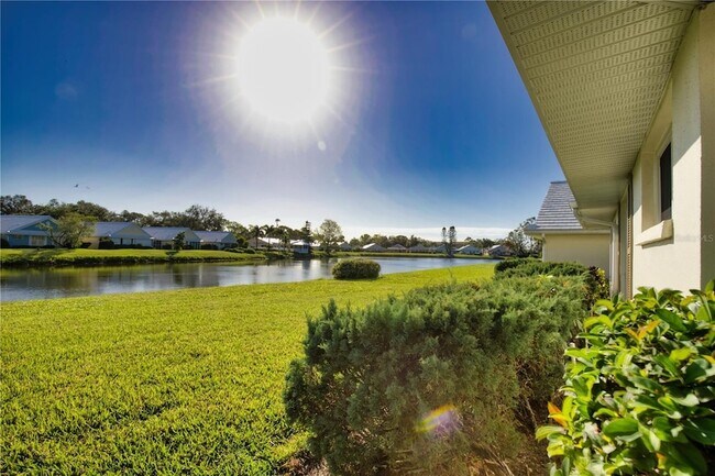 Building Photo - 831 Harrington Lake Ln
