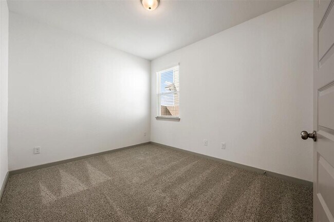 Building Photo - 270 Boatright Blvd