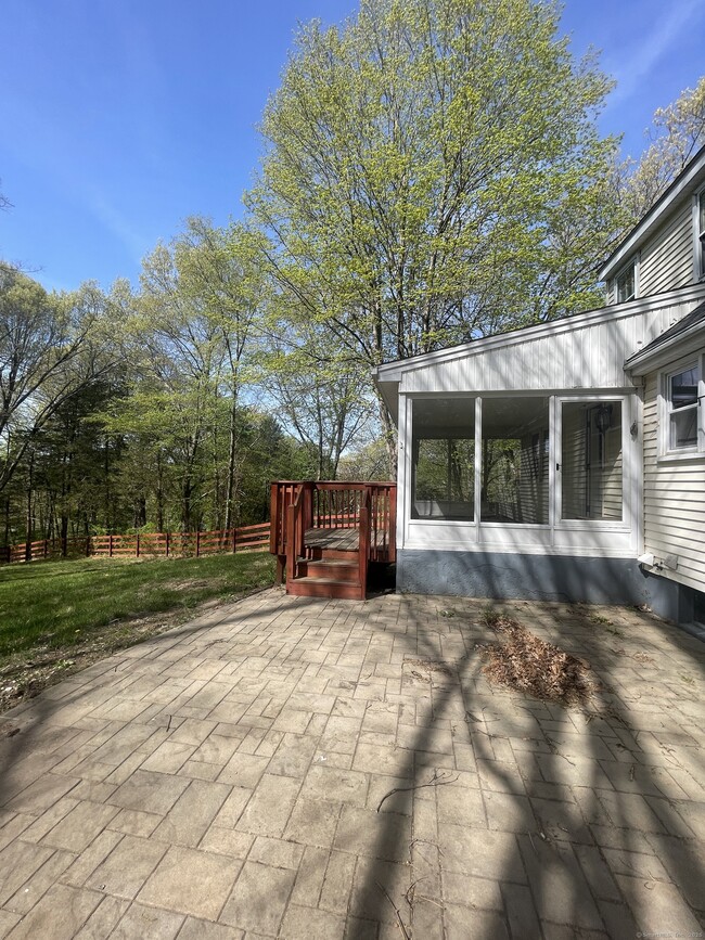 Building Photo - 83 Sand Hill Rd