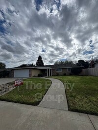 Building Photo - 1009 W Laura Ave