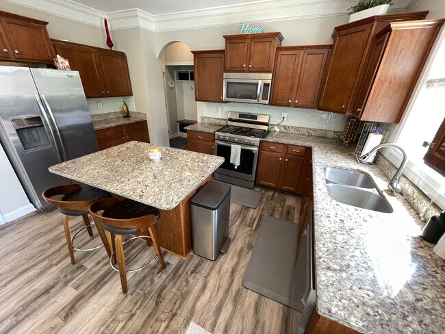 Building Photo - East Jefferson County Home For Rent - Move...