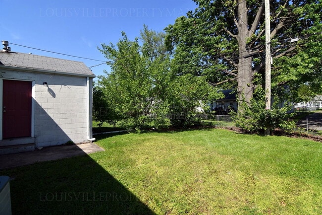 Building Photo - 6604 Miles Ave