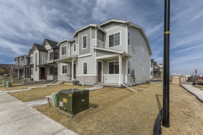 Building Photo - Single Family 3 Bed, 3 Bath Paired-Home in Anthology, Parker!