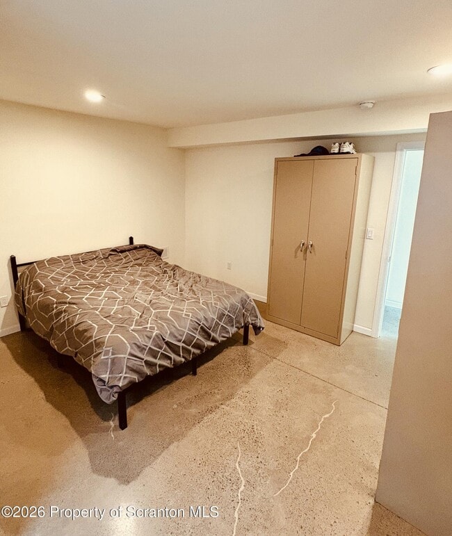 Building Photo - 517 Delaware Ave