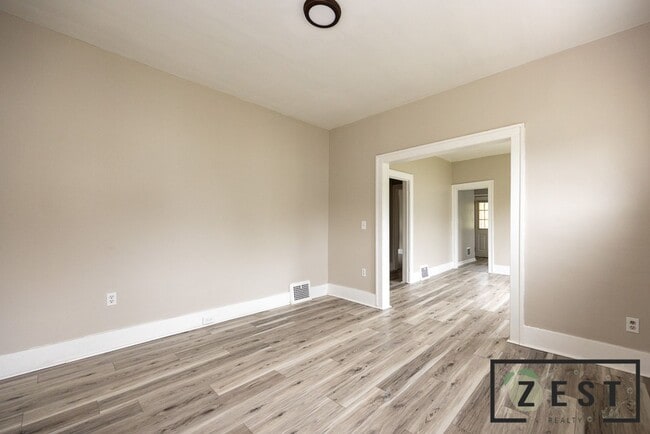 Building Photo - PRE LEASING! Beautiful 3 BEDROOM!