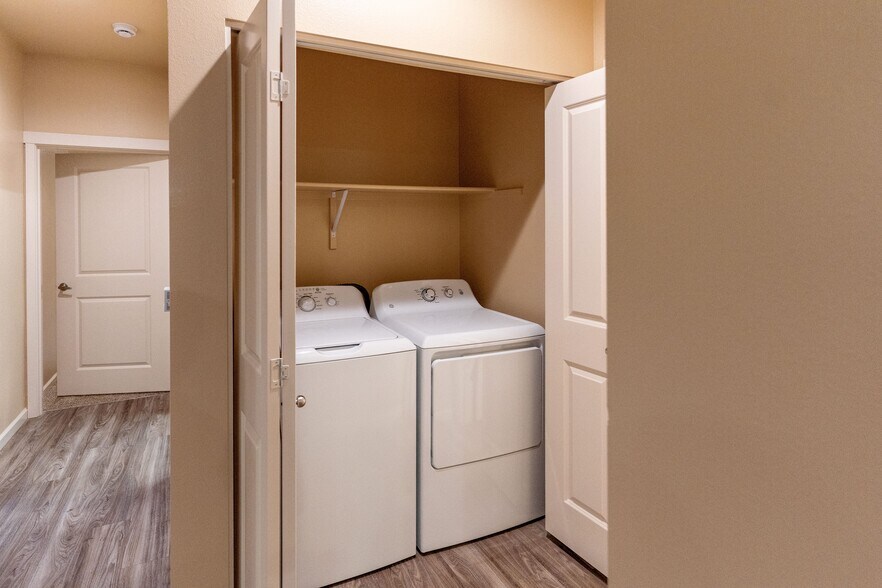 Building Photo - 5803 Joynak St S