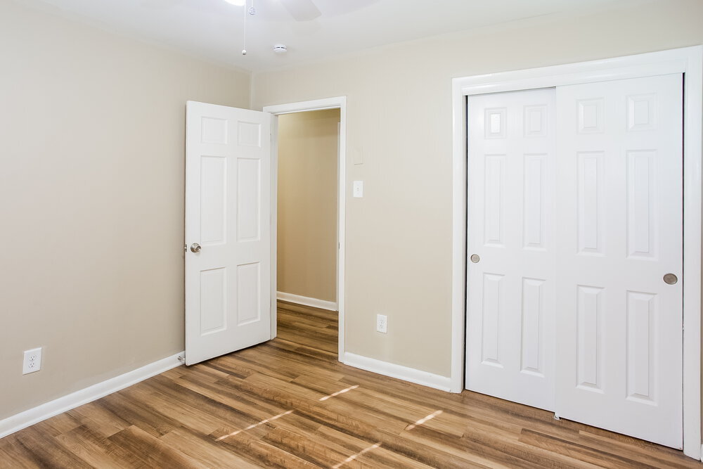Building Photo - 5401 Venado St