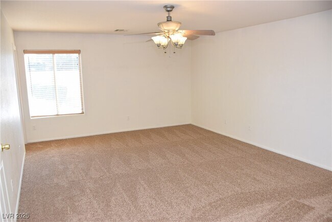 Building Photo - 7804 Wavering Pine Dr