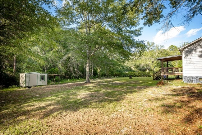 Building Photo - Peaceful Country Living on 2.4 Acres in Saucier