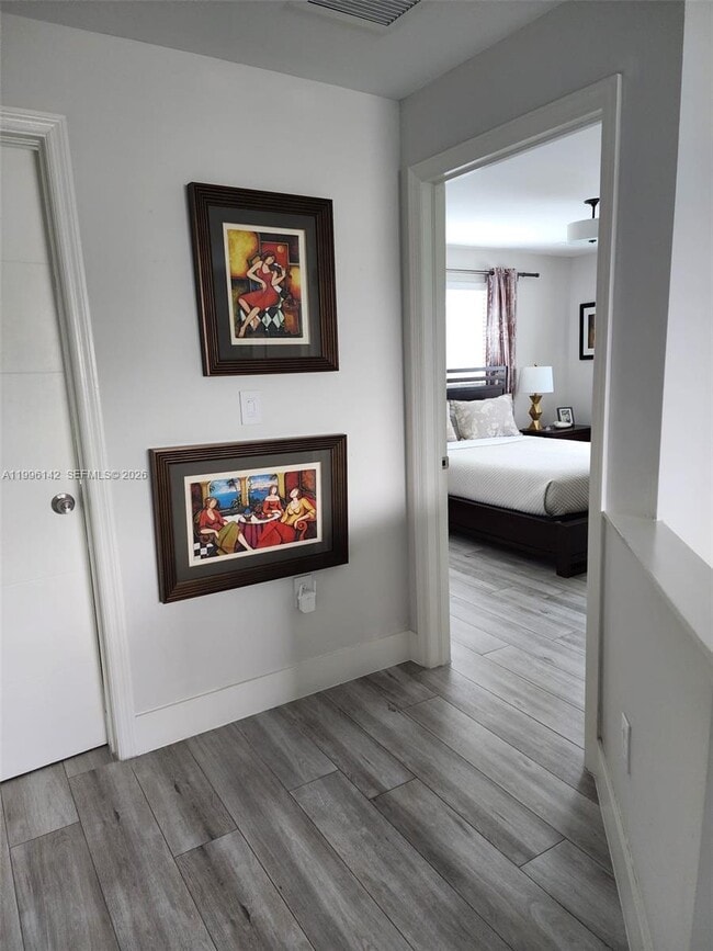 Building Photo - 1411 SW 66th Ave