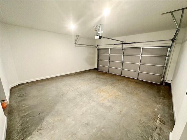 Building Photo - 118 Bluffington Wy