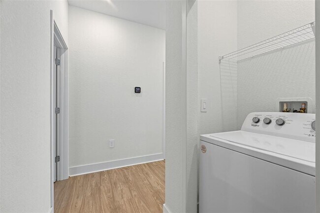 Building Photo - 8090 Gulfstream Ct