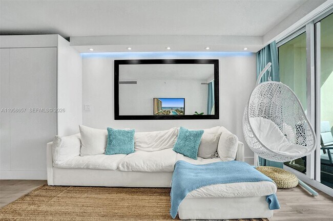 Building Photo - 2501 S Ocean Dr