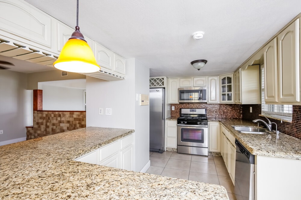 Building Photo - 4771 SW 154th Ave