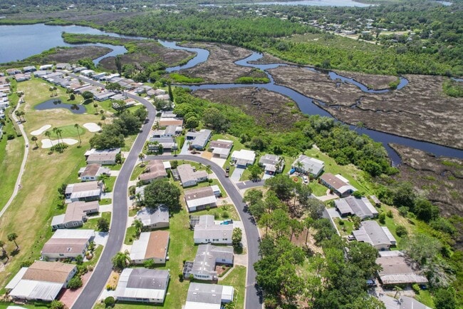 Building Photo - 2113 Sawgrass Ln