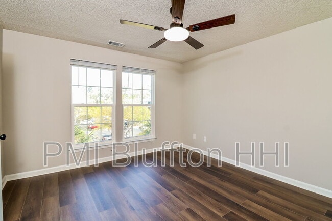 Building Photo - 100 Kensington Blvd