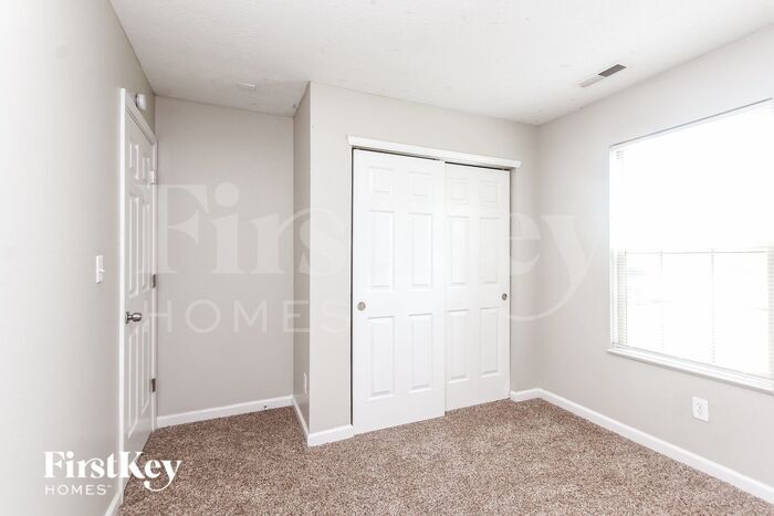 Building Photo - 5838 Prairie Creek Dr