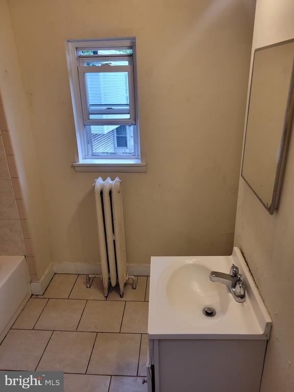 Building Photo - 4672 Stenton Ave