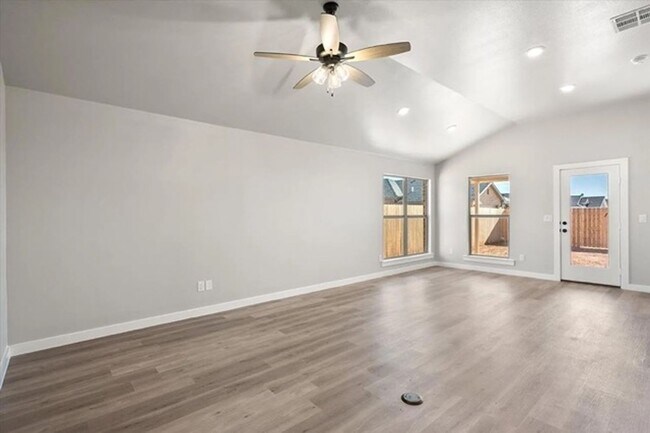 Building Photo - Perfect 4 bedroom 2 bath Home in South Lubbock