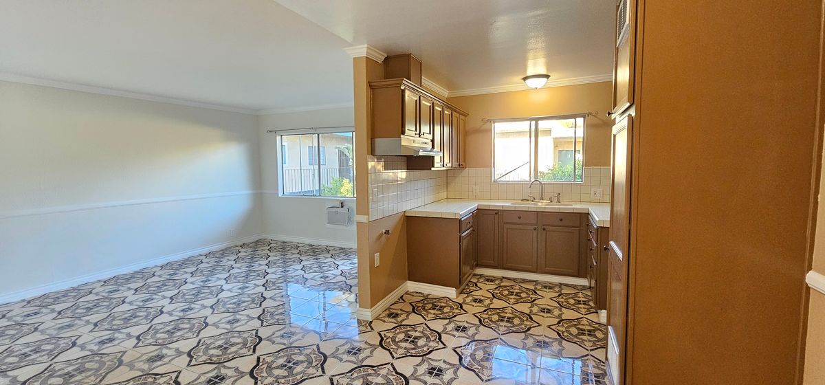 Building Photo - 14075 Foothill Blvd