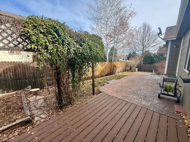 Building Photo - 3 bedroom, 2 Bath Ranch Home with 2 Car Attached Garage (WEEKLY MOWING INCLUDED) in South Fort Co...