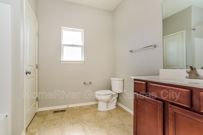 Building Photo - 26191 W 141st Terrace