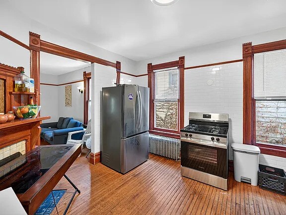 Building Photo - 1112 Garnett Pl