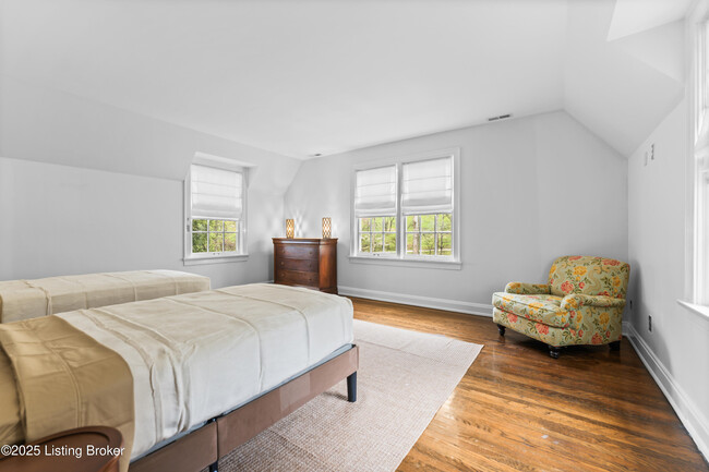 Building Photo - 4318 Glenview Ave