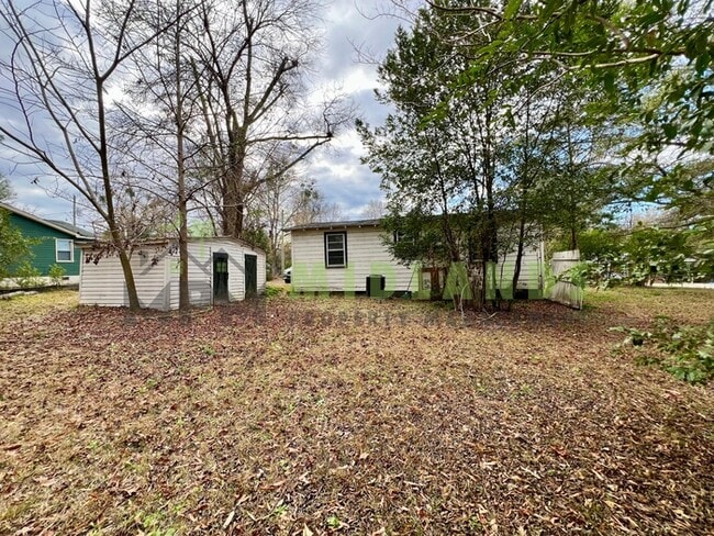 Building Photo - 135 Rivelon Rd