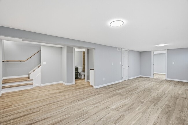 Building Photo - 14516 E Mallon Ave