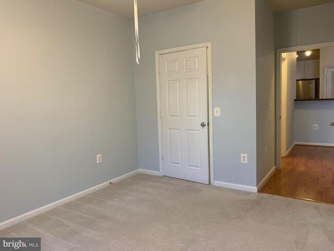 Building Photo - 2791 Centerboro Dr