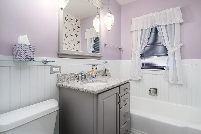 Building Photo - 1122 Luther Ave