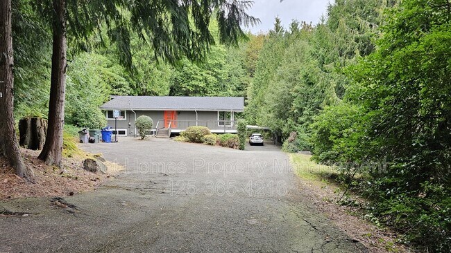 Building Photo - 10940 NE 26th Pl