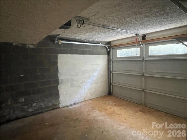 Building Photo - 23 44th Ave Pl NE