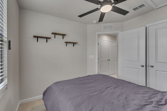 Building Photo - 2757 Thornton Grove Blvd