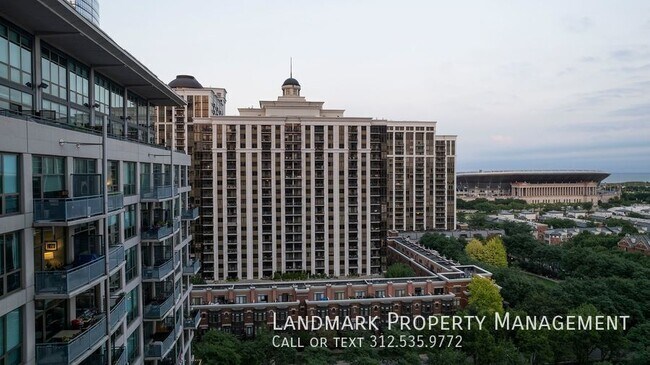 Building Photo - 1305 S Michigan Ave