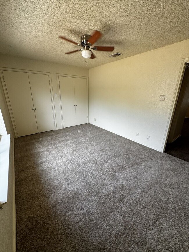 Building Photo - 2614 Bolivar St