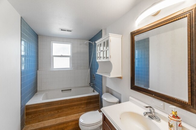 Building Photo - Gorgeous Single Family Home in Spokane's S...
