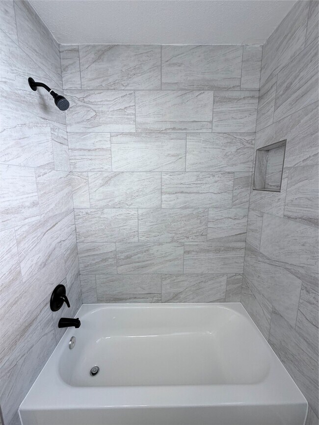 Building Photo - 4601 W 43rd St