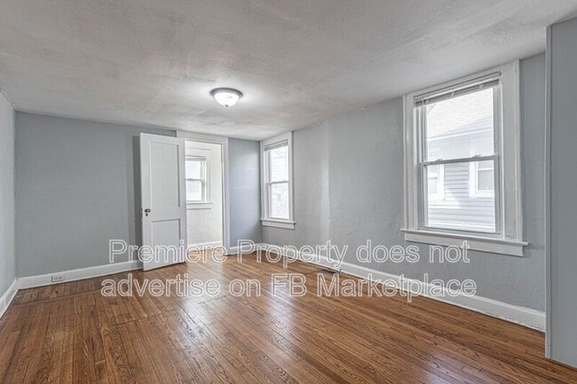 Building Photo - 2400 N 12 St