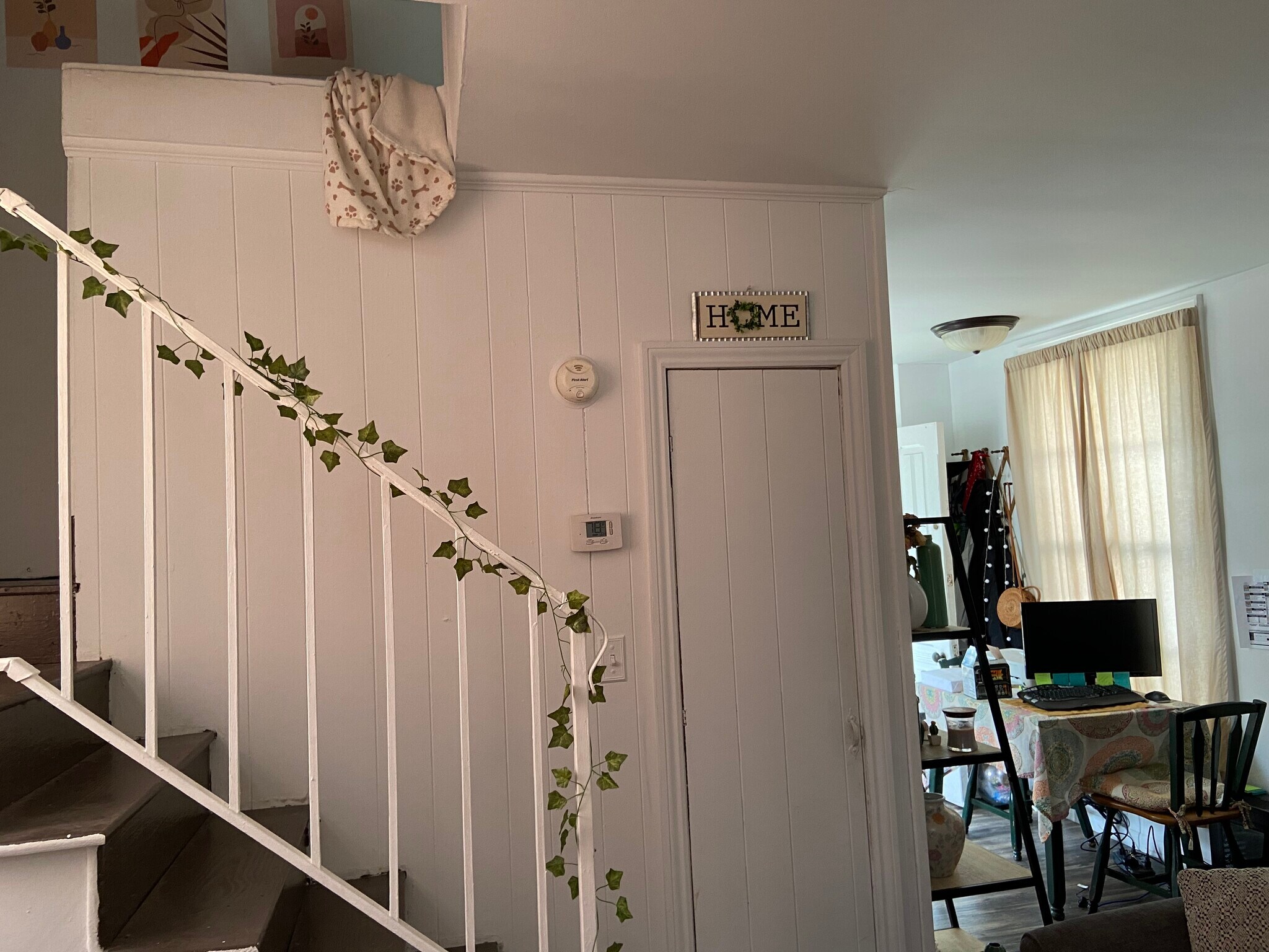 Building Photo - 146 E State St