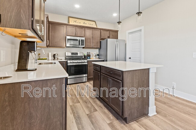 Building Photo - 6910 Stony Pt Dr