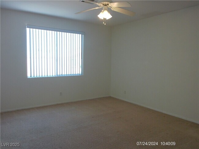Building Photo - 5834 Farmhouse Ct