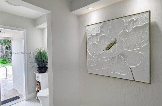 Building Photo - 4027 Pierce St