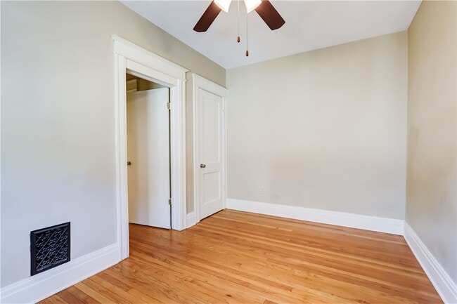 Building Photo - 294 Laburnam Crescent