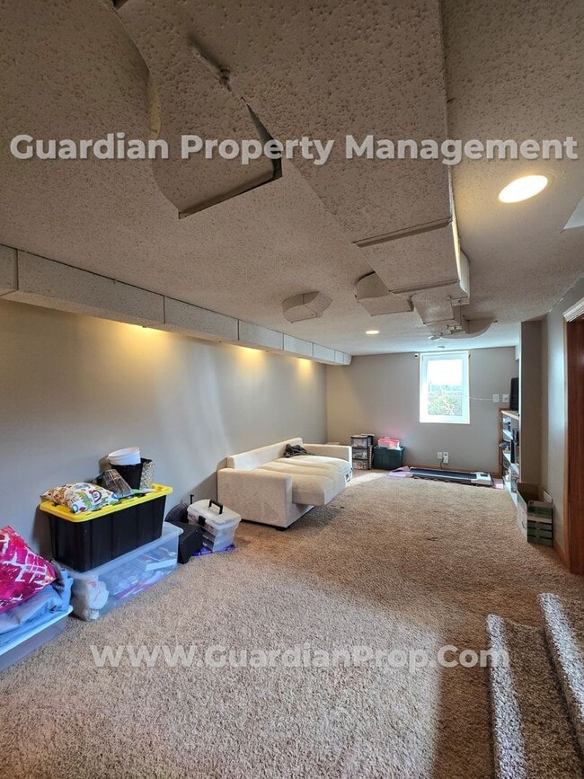 Building Photo - North East Minneapolis Single Family Home,...